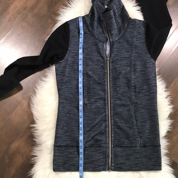 Lululemon scuba zip sweater with cowl neck - Picture 5 of 6